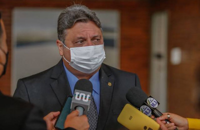 Júlio Arcoverde reage contra a debandada de prefeitos: 